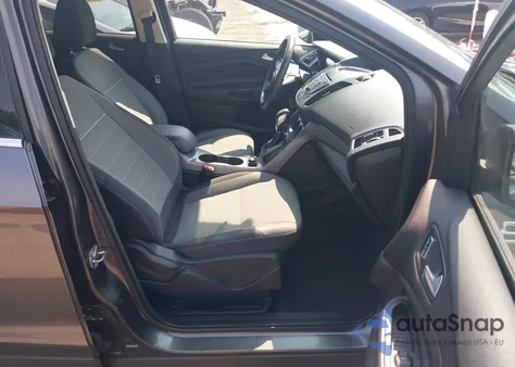 2015 Ford Escape Se z USA, uszkodzony, nr VIN 1FMCU9GXXFUC31347